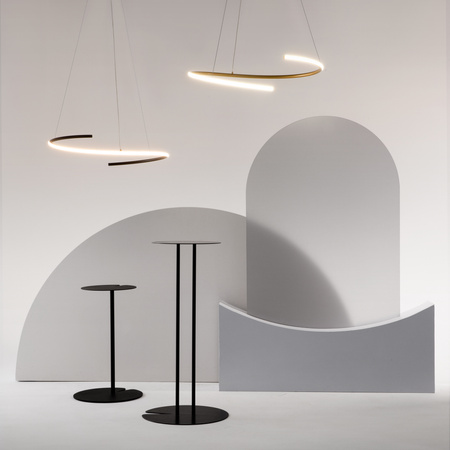 Nowoczesna lampa wisząca – subtelna, dynamiczna linia LED o barwie ciepłej Curve MOD242PL-L33BSK Maytoni