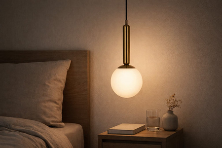 Pojedyńcza lampa wisząca z białym, kulistym kloszem TOKI Kaja Lighting K-5860
