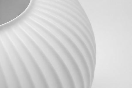 Lampa wisząca z białymi kloszami do salonu K-5872 z serii FABIO