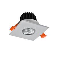 Kwadratowe oczko w kolorze białym CLEAN S IP44 7W CCT SWITCH WH AZZARDO AZ5990