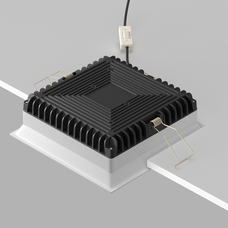 Kwadratowa oprawa wpuszczana 17x17cm LED IP44 do łazienki Okno DL056-24W3-4-6K-W Maytoni