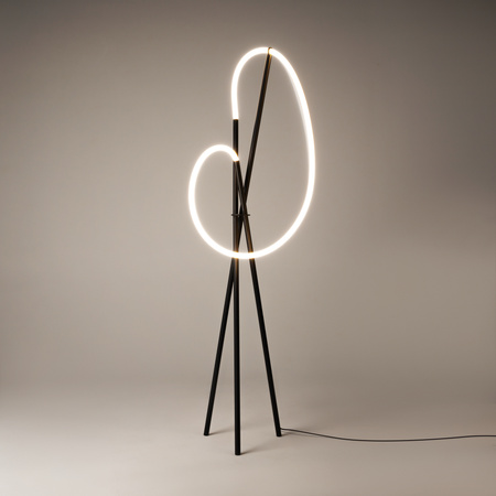 Czarna lampa podłogowa trójnóg LED – świetlna pętla Crochet MOD369FL-L36B3K Maytoni