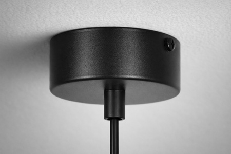 Lampa wisząca z białym, ryflowanym kloszem DIOP Kaja Lighting K-5891