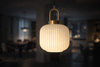 Lampa wisząca z białym, ryflowanym kloszem DIOP Kaja Lighting K-5891