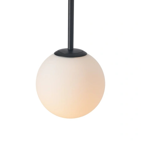 Czarna lampa wisząca z biała szklaną kulą o średnicy 15cm Bolti 1xE14 PL0112-BK Yaskr