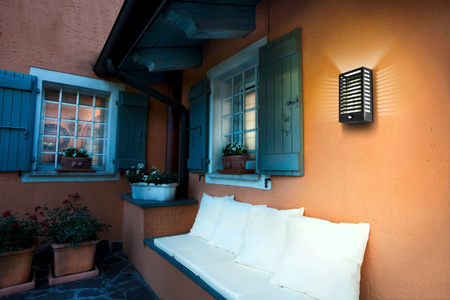 Kinkiet ogrodowy z czujnikiem ALAMONTE Eglo 900137