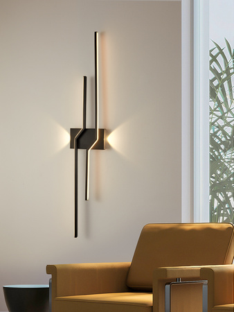 Lampa naścienna z dekoracyjnym podświetleniem bocznym i trzystopniowym ściemniaczem typu "klik" Linealo Aviano Lighting 4202-0410S
