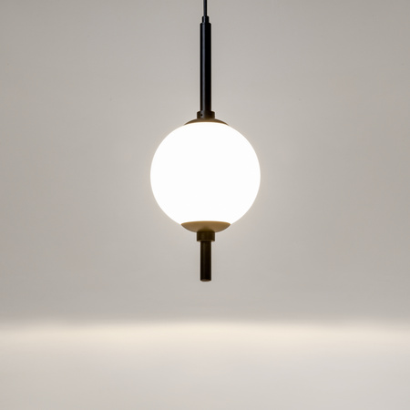 Czarna lampa wisząca pojedyńcza z białą szklaną kulą LED 3000K The Sixth Sense Z020PL-L6B3K Maytoni