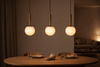 Czarna lampa wisząca z kulistymi kloszami TOKI Kaja Lighting K-5861 