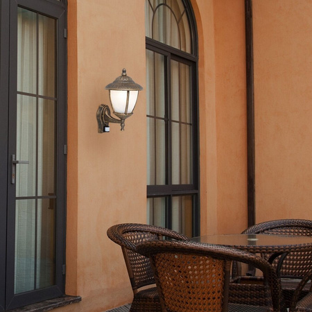 Kinkiet zewnętrzny MADRID IP44 Rabalux 7836 z czujnikiem ruchu