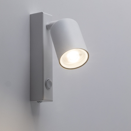 Kierunkowy kinkiet w kolorze białym z wbudowanym przełącznikiem NEX WHITE 1XGU10 Tk Lighting 11365