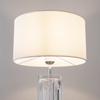 Lampa stołowa z białym abażurem i szklaną podstawą Muse MOD304TL-01CH Maytoni